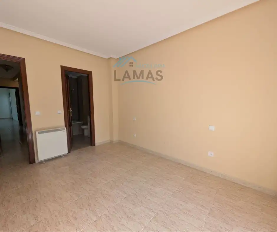 Dúplex en venta en Navalmoral de la Mata con Calefacción, Terraza y Balcón