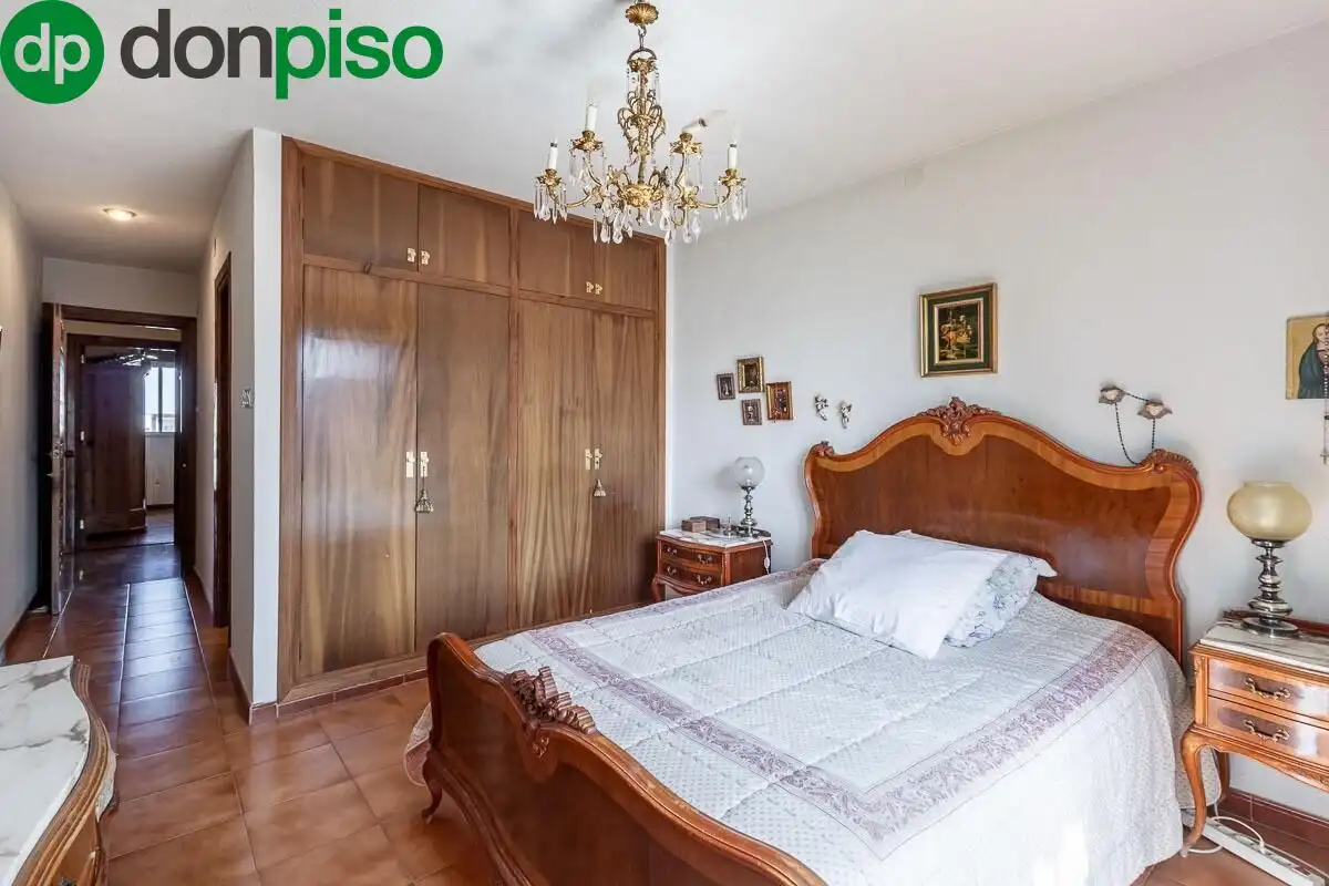 House with pool for sale in Calle GERANEO, imagen 25
