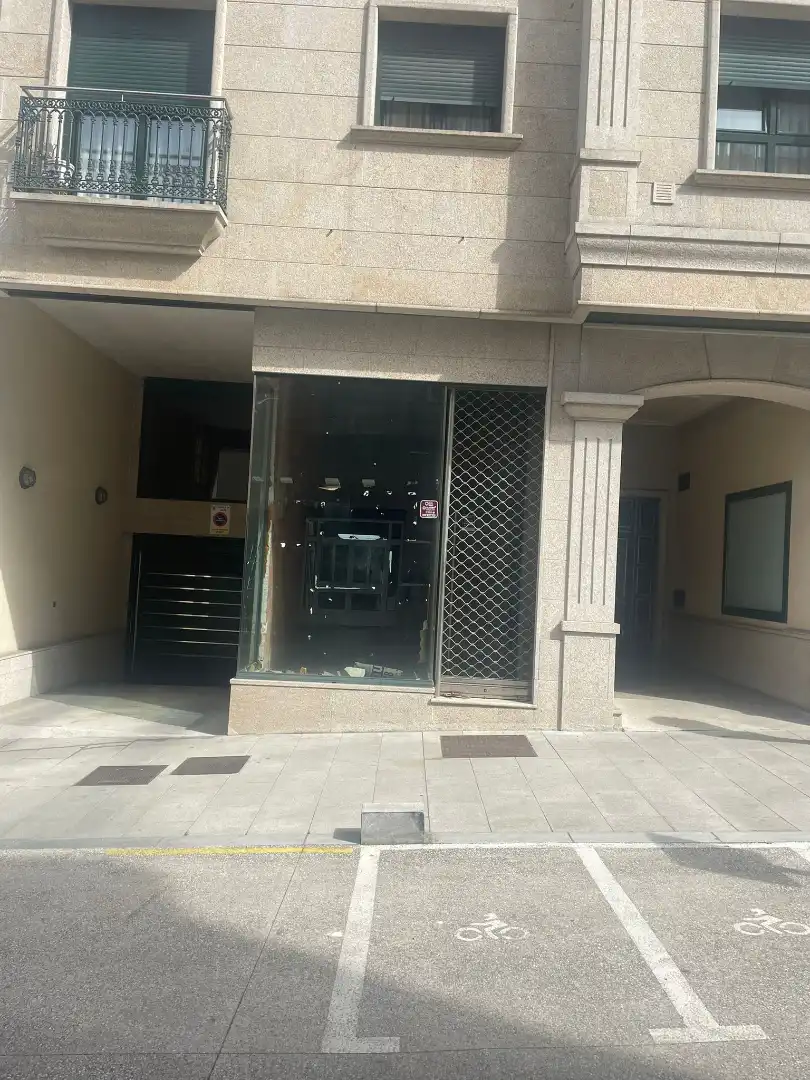 Local comercial en venda a Rúa Monte Faro, imagen 3