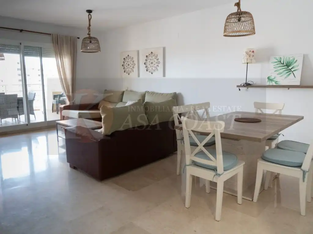 Sala de estar de Piso en venta en Fuengirola con Aire acondicionado, Jardín privado y Terraza