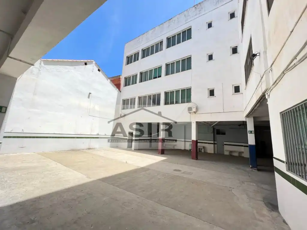 Vista exterior de Edificio en venta en Alzira