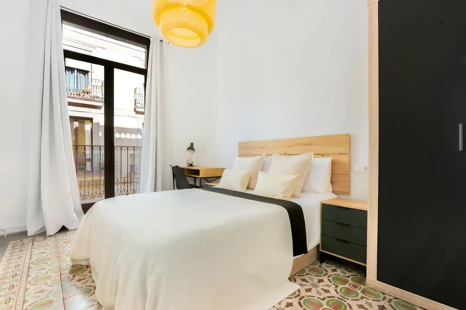 Bedroom of Flat for share in Barcelona  with Heating, Washing machine and TV