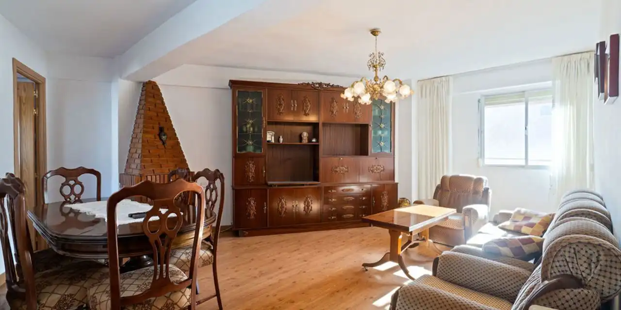 Living room of Flat for sale in  Madrid Capital  with Air Conditioner, Terrace and Alarm