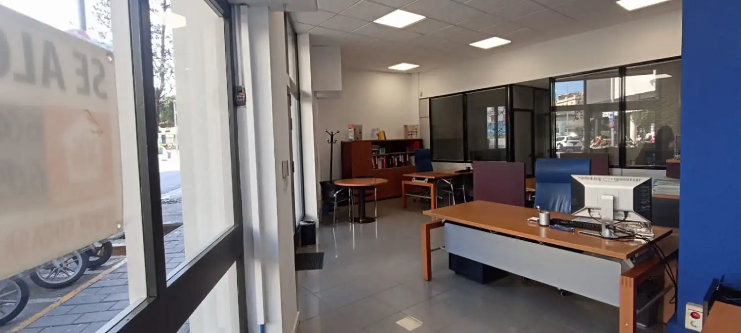 Local comercial de lloguer a Centre, imagen 3