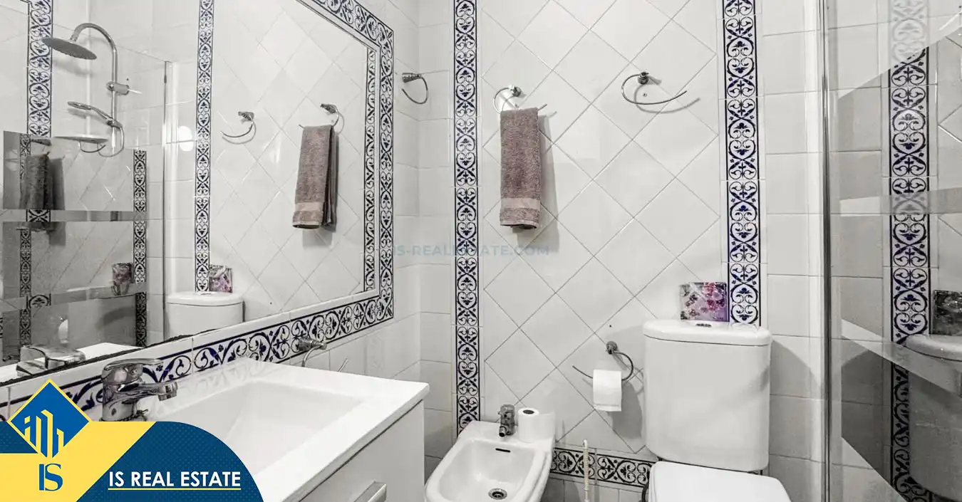 Bany de Casa o xalet en venda en Torrevieja amb Calefacció, Terrassa i Traster
