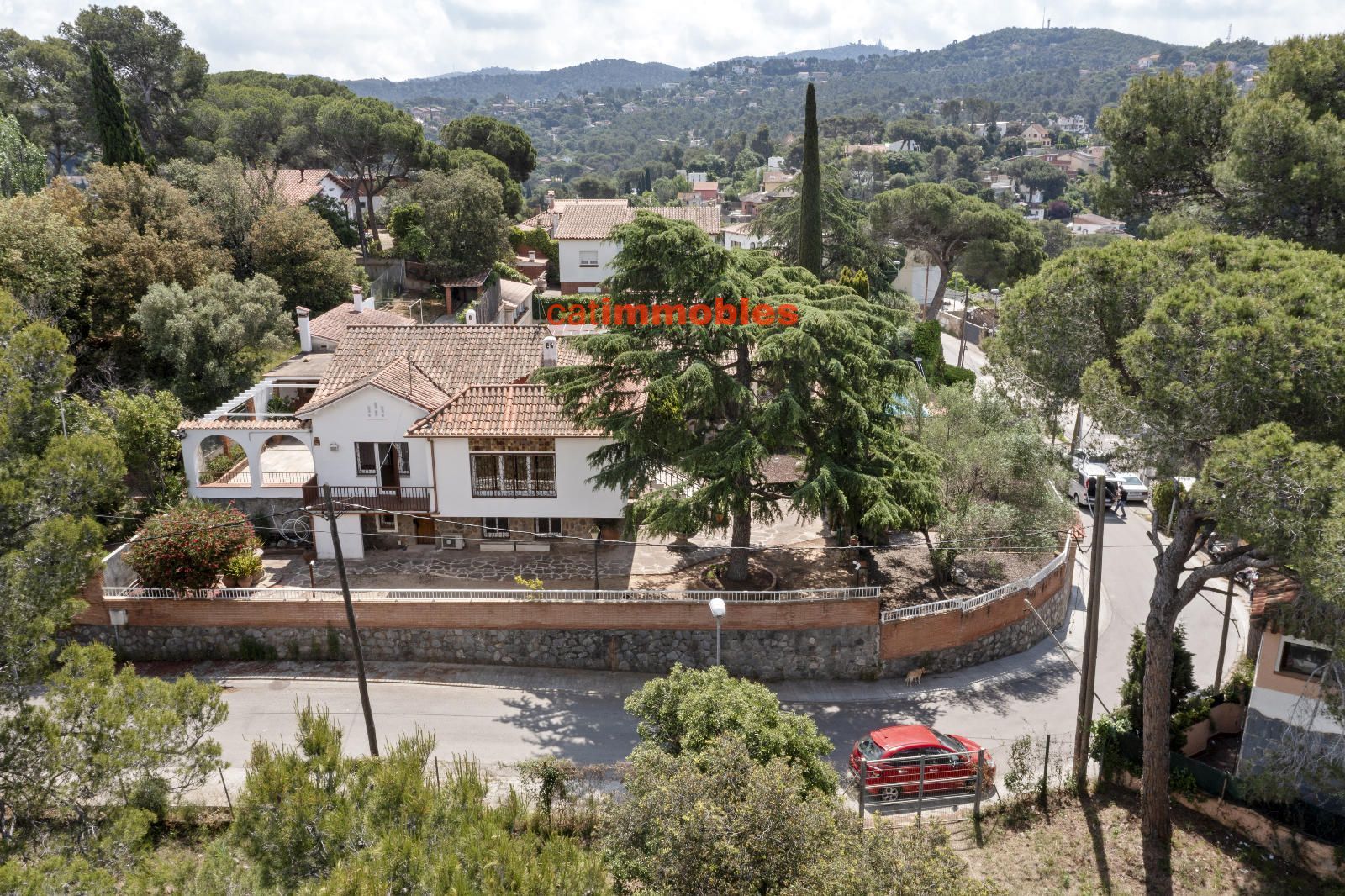 Exterior view of House or chalet for sale in Sant Cugat del Vallès  with Air Conditioner, Heating and Storage room