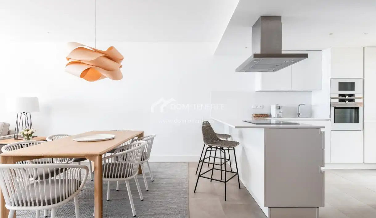 Kitchen of Flat for sale in Guía de Isora  with Private garden, Terrace and Storage room