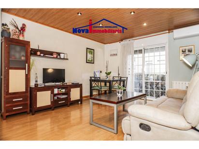 Living room of Flat for sale in Begues  with Air Conditioner, Heating and Parquet flooring