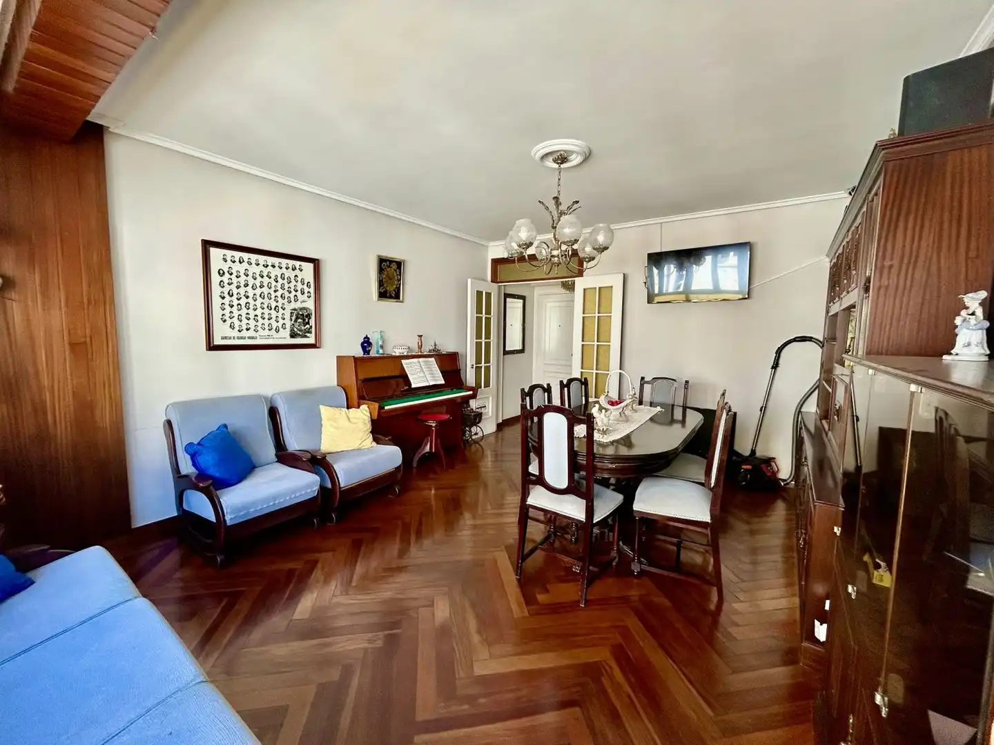 Living room of Flat for sale in Laredo  with Heating and Balcony