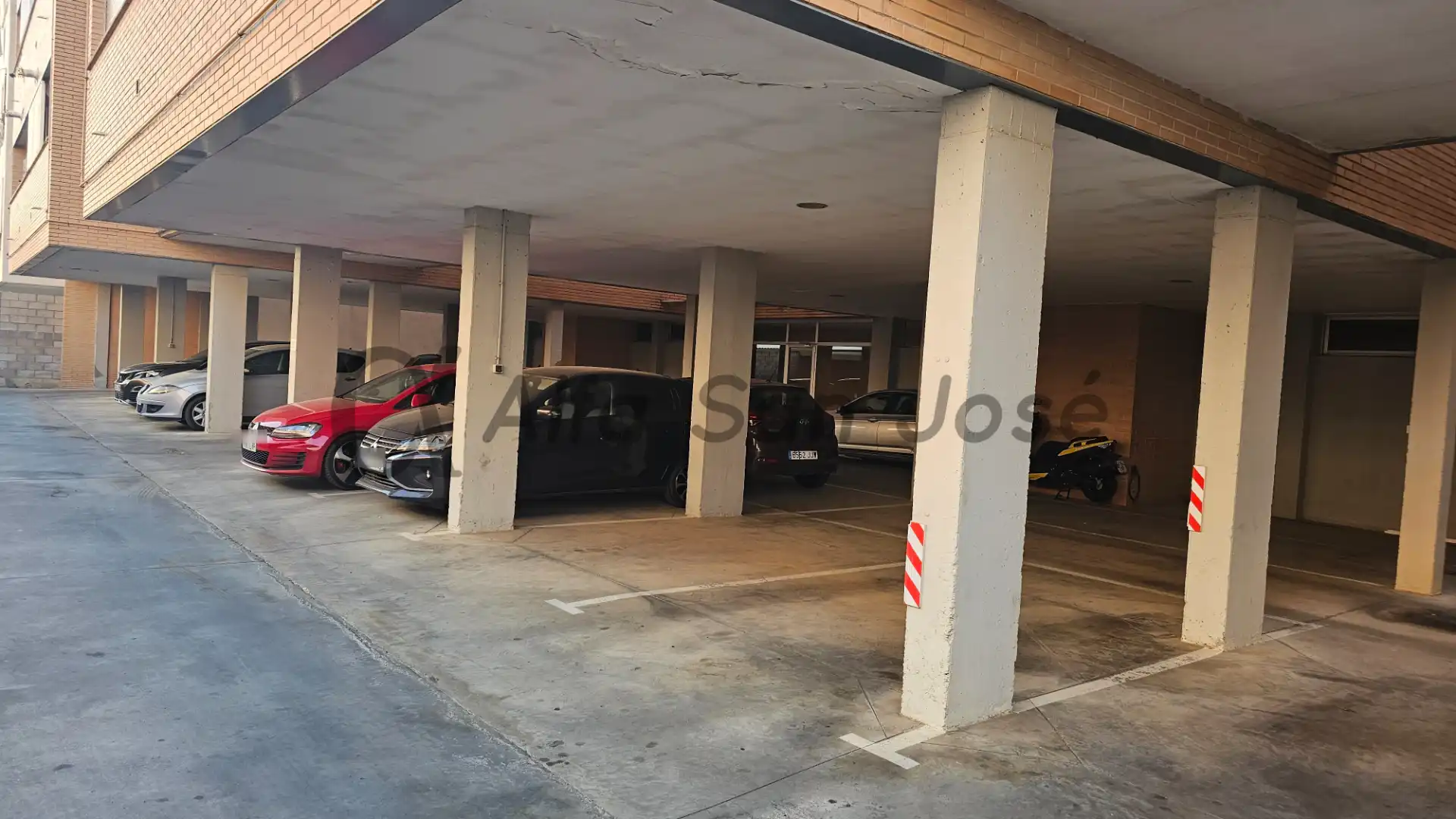 Parkplatz von Garage zur Miete in La Rinconada