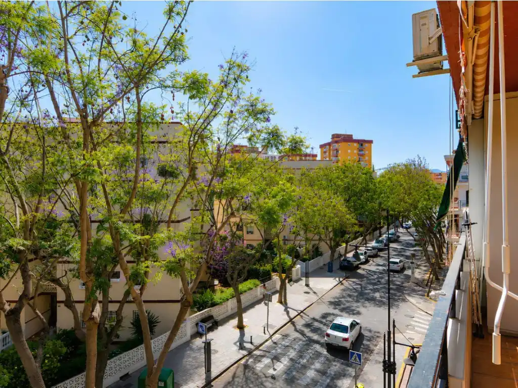 Vista exterior de Piso en venta en Fuengirola con Aire acondicionado, Amueblado y Horno