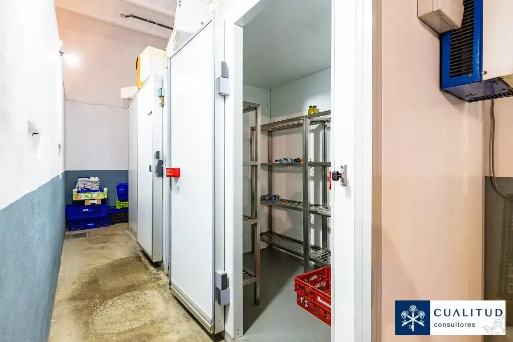 Edificio en venta en Benassal