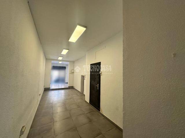 Local comercial en Venta en Puerta del Ángel