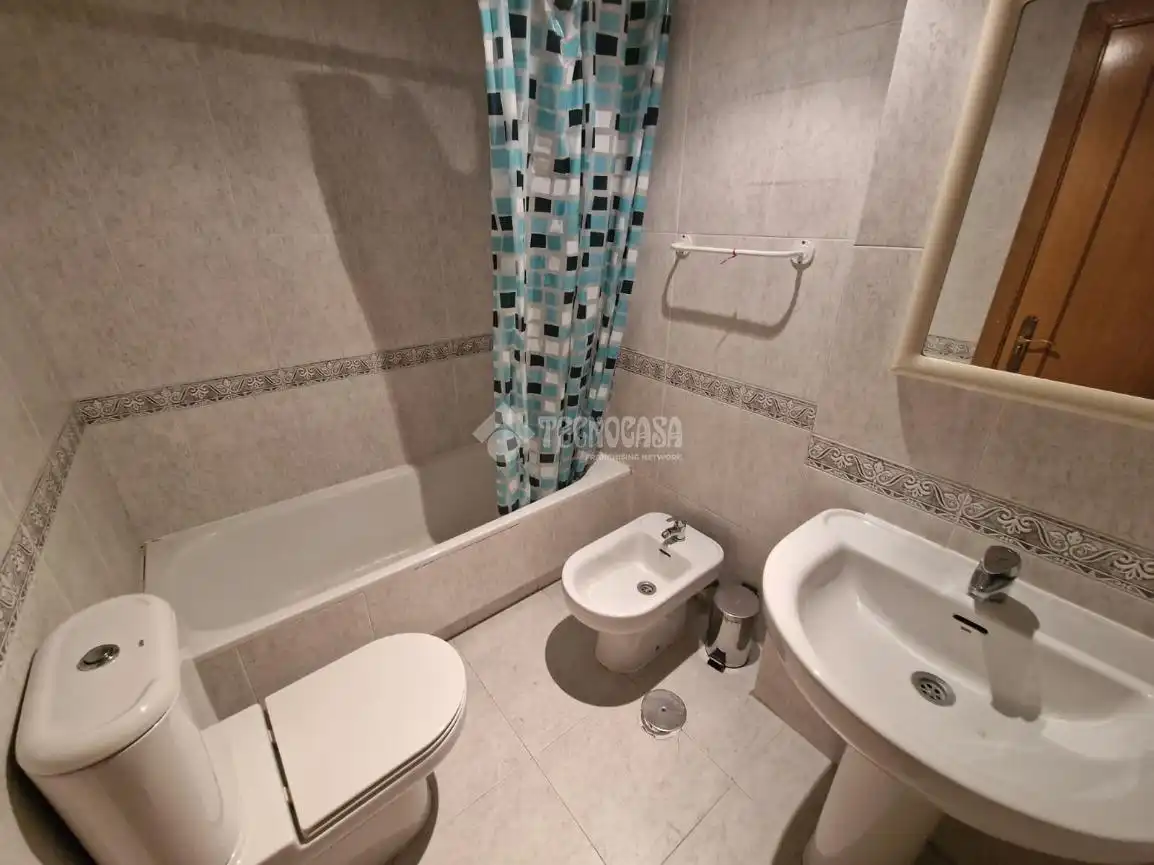 Bany de Dúplex en venda en Alcorcón amb Calefacció