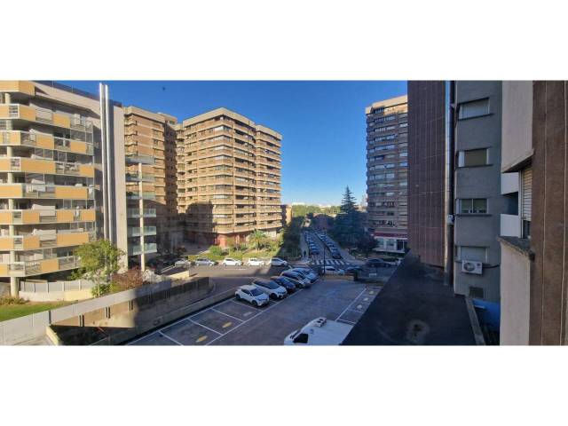 Piso en Venta en Universitas, 8 en Ciudad Jardín - Parque Roma