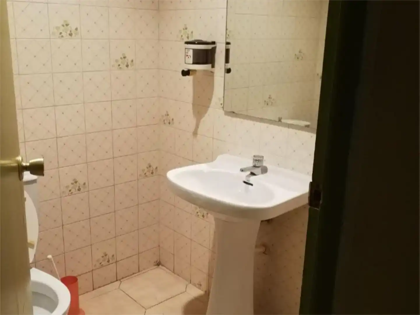 Badezimmer von Geschaftsraum zur Miete in Alcoy / Alcoi mit Klimaanlage und Heizung