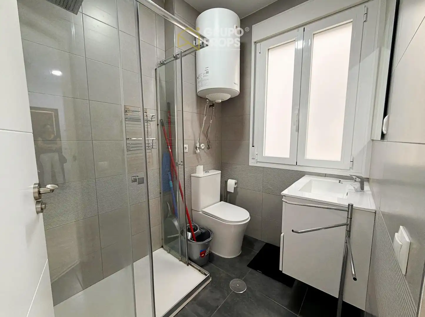 Flat for rent in Trafalgar