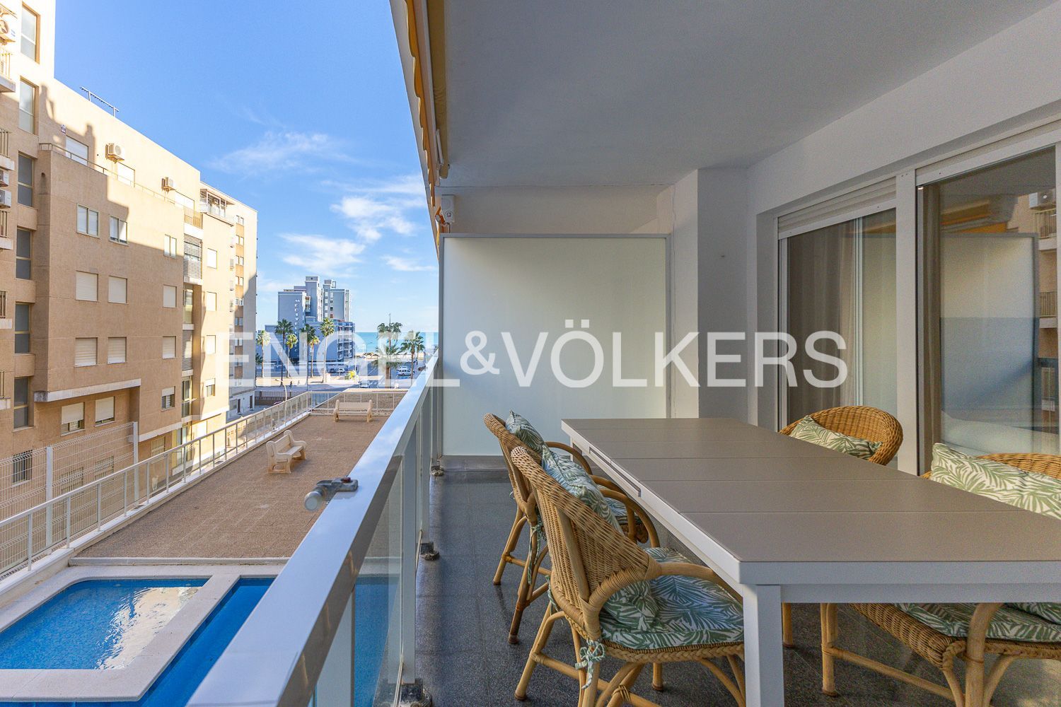 Exterior view of Apartment to rent in Cullera  with Air Conditioner, Heating and Terrace