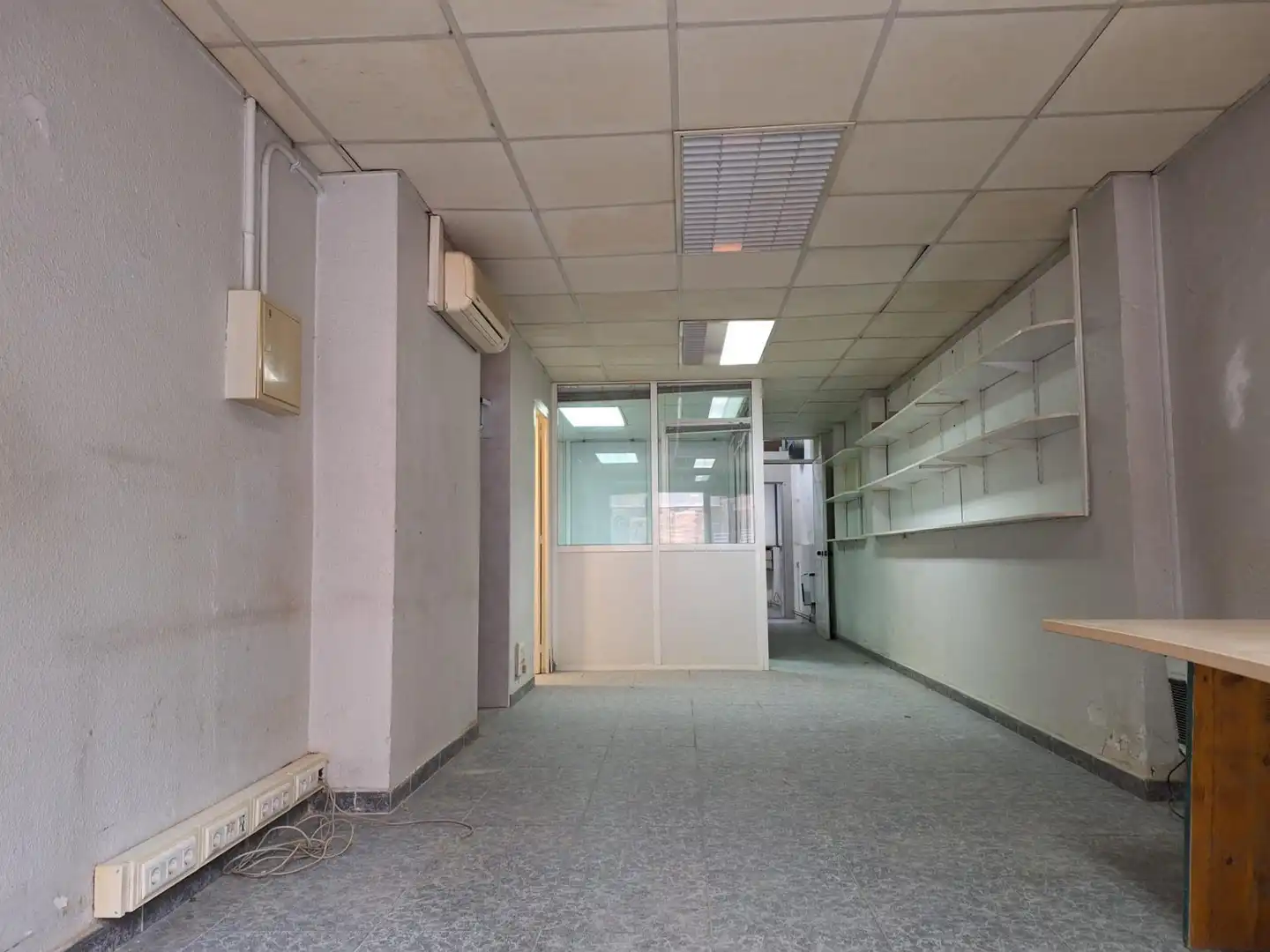 Local comercial de lloguer a Calle LUZ, imagen 3