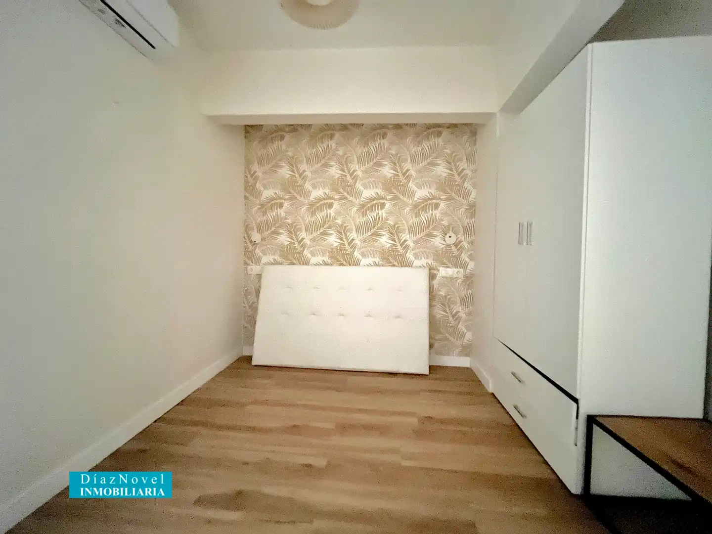 Habitación de Local en venta en Málaga con Aire acondicionado, Calefacción y Parquet