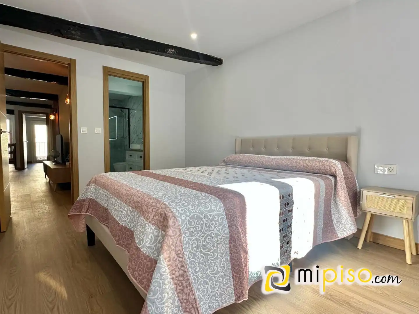 Habitación de Piso en venta en Laredo con Calefacción, Amueblado y Balcón