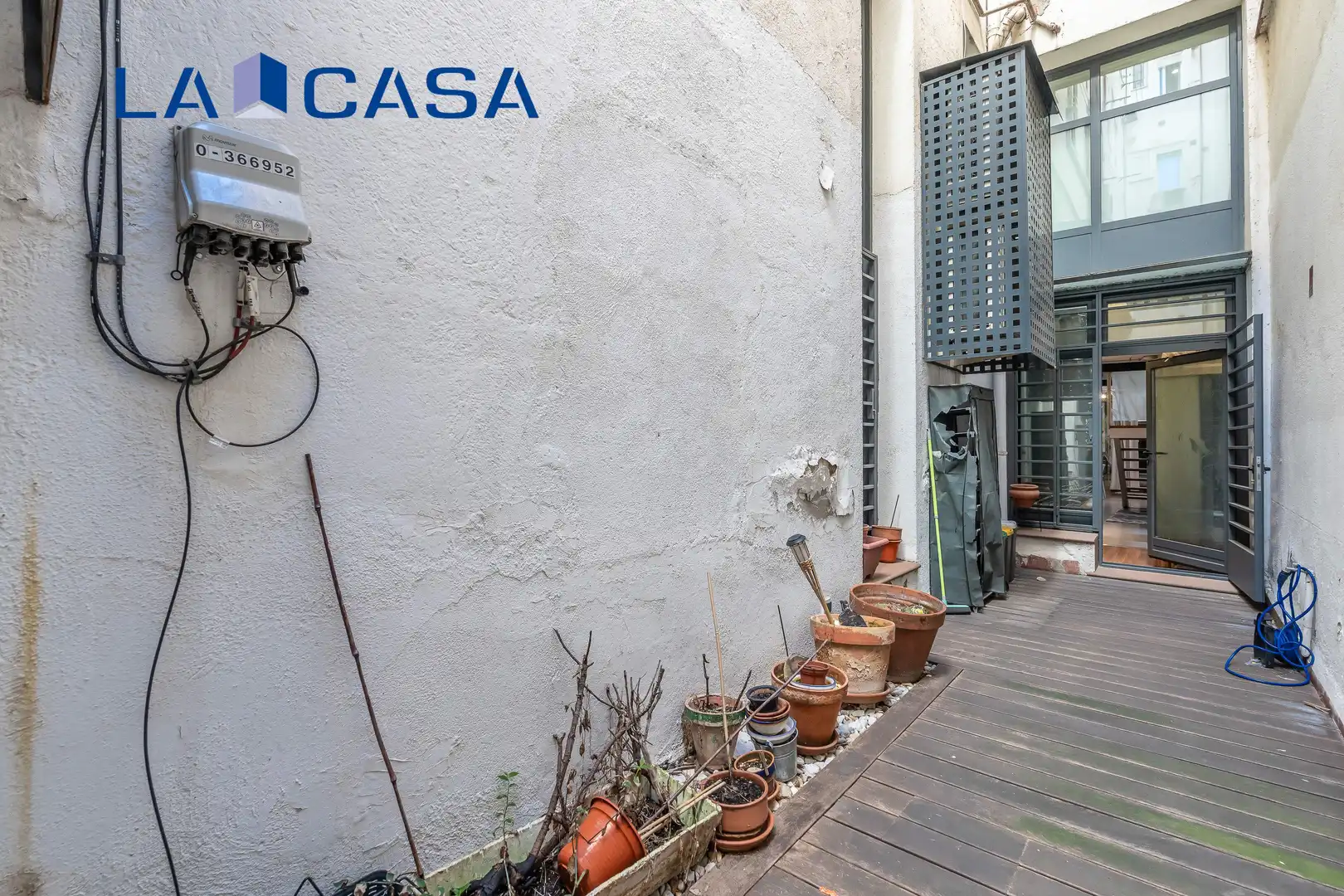 Außenansicht von Maisonette zum Verkauf in Madrid mit Klimaanlage, Heizung und Terrasse