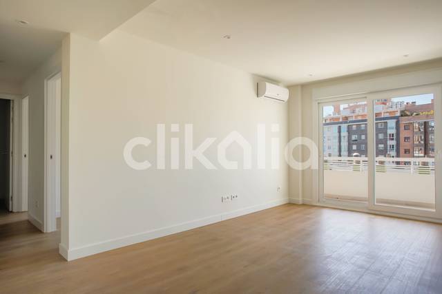 Piso en Venta en Valdeacederas