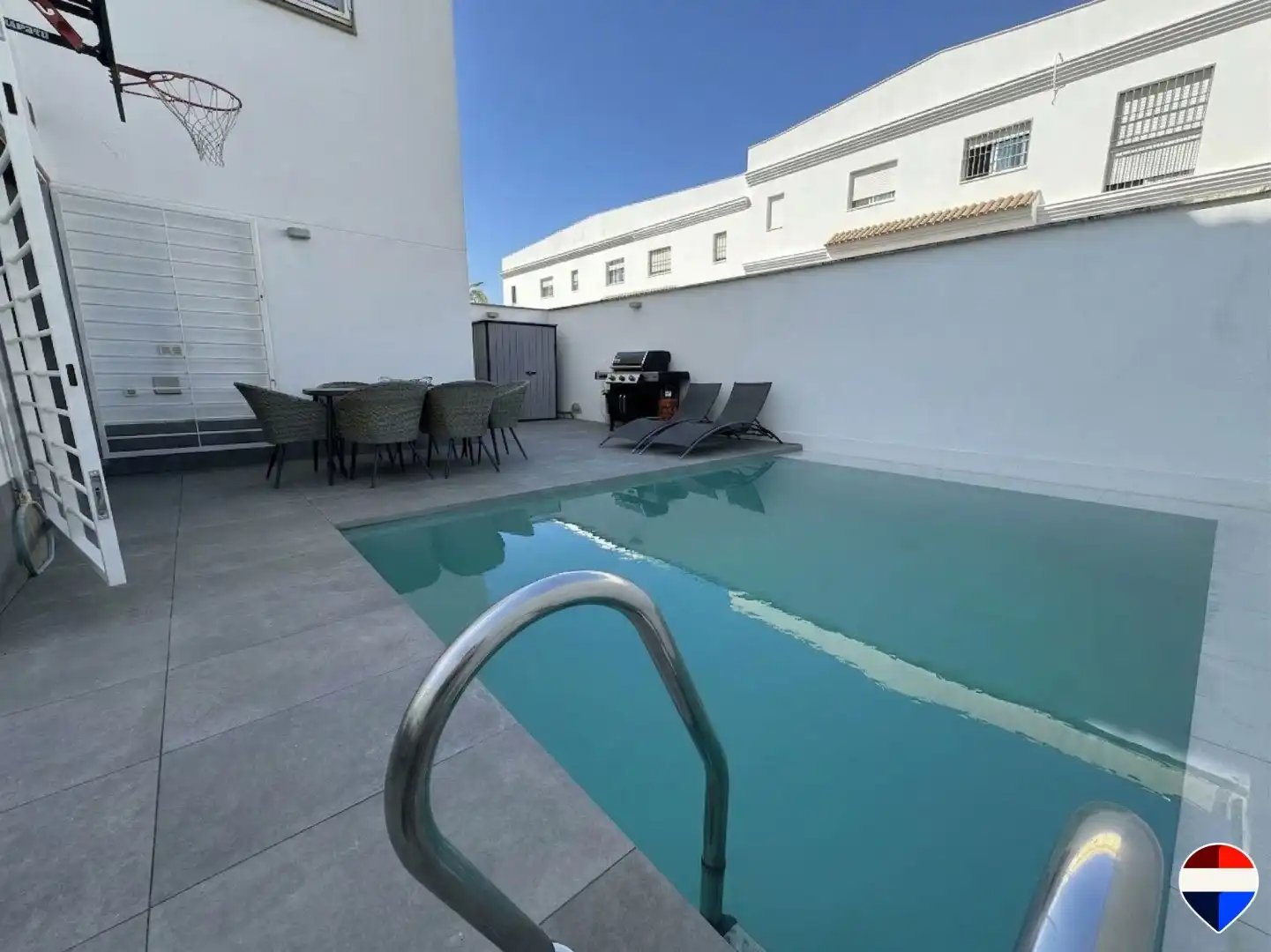 Swimming pool of Detached homes for sale in Mairena del Aljarafe  with Air Conditioner, Terrace and Storage room