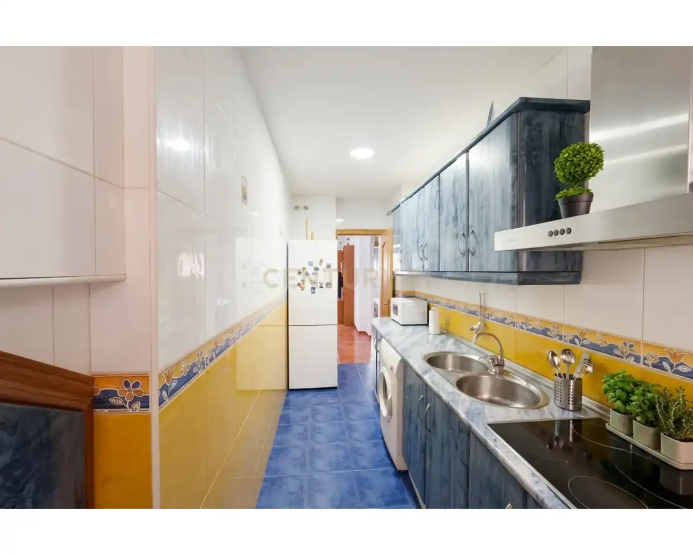 Cuina de Planta baixa en venda en Fuengirola amb Aire condicionat, Forn i Rentadora