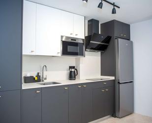 Cuina de Apartament per a compartir en Salamanca Capital amb Aire condicionat, Calefacció i Terrassa