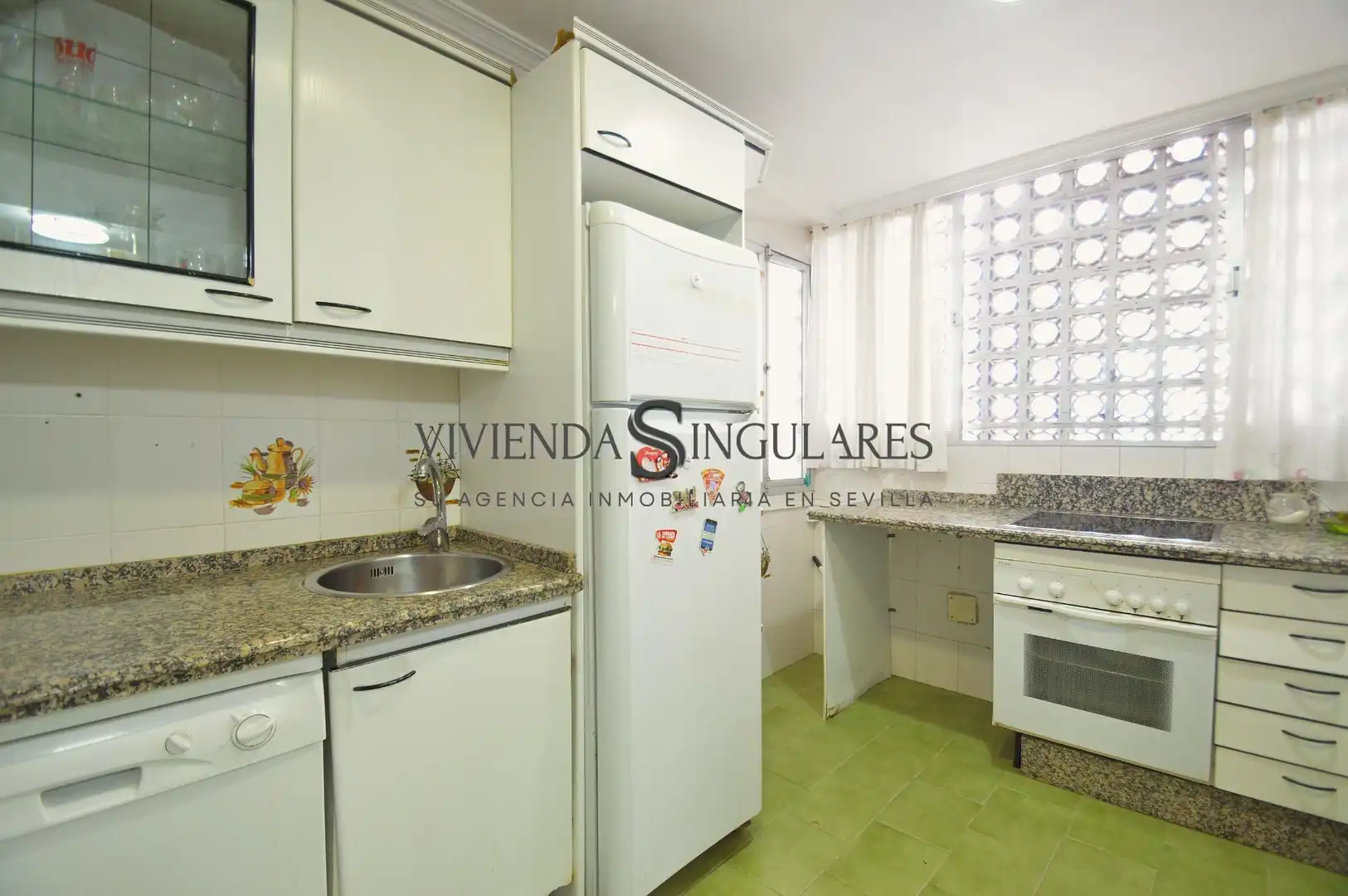 Cuina de Pis en venda en Sevilla amb Aire condicionat i Calefacció