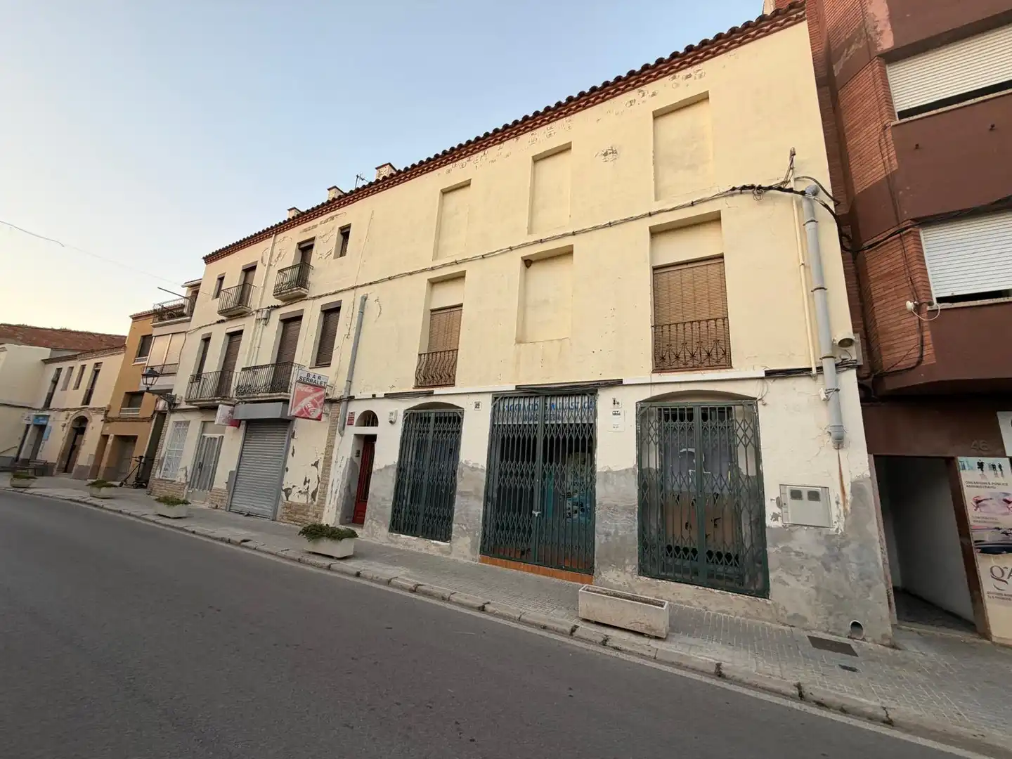 Vista exterior de Edifici en venda en Masquefa, Barcelona