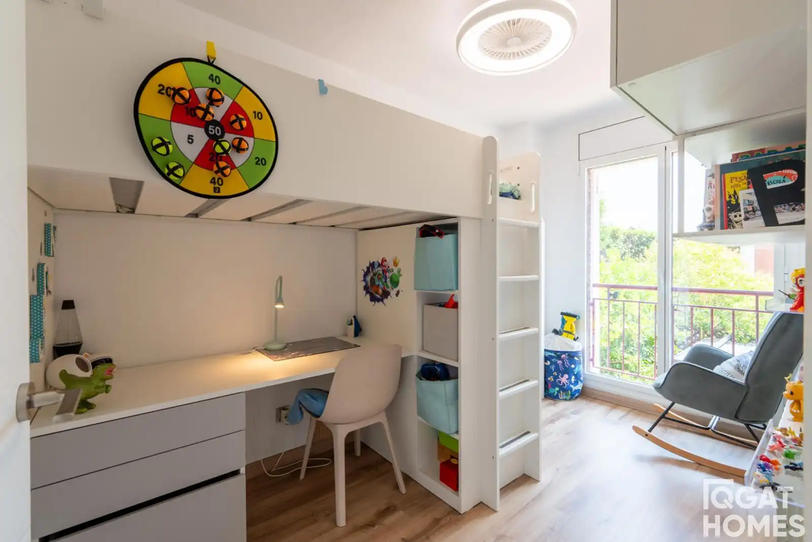 Habitación de Casa adosada en venta en Sant Cugat del Vallès con Aire acondicionado, Calefacción y Trastero