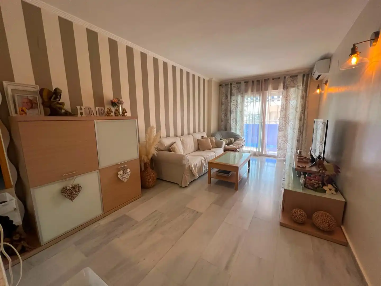 Sala de estar de Apartamento en venta en Villajoyosa / La Vila Joiosa con Jardín privado, Terraza y Piscina comunitaria