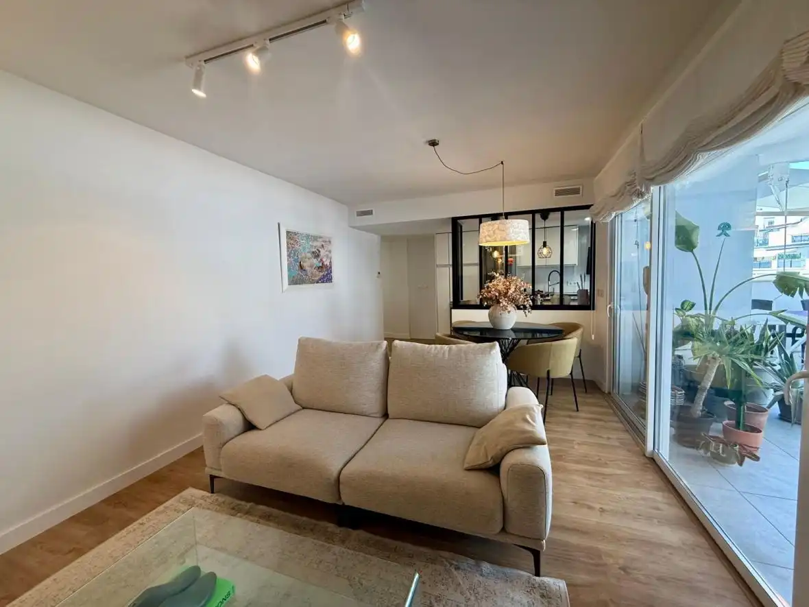 Sala d'estar de Apartament en venda en Santa Pola amb Calefacció, Terrassa i Piscina