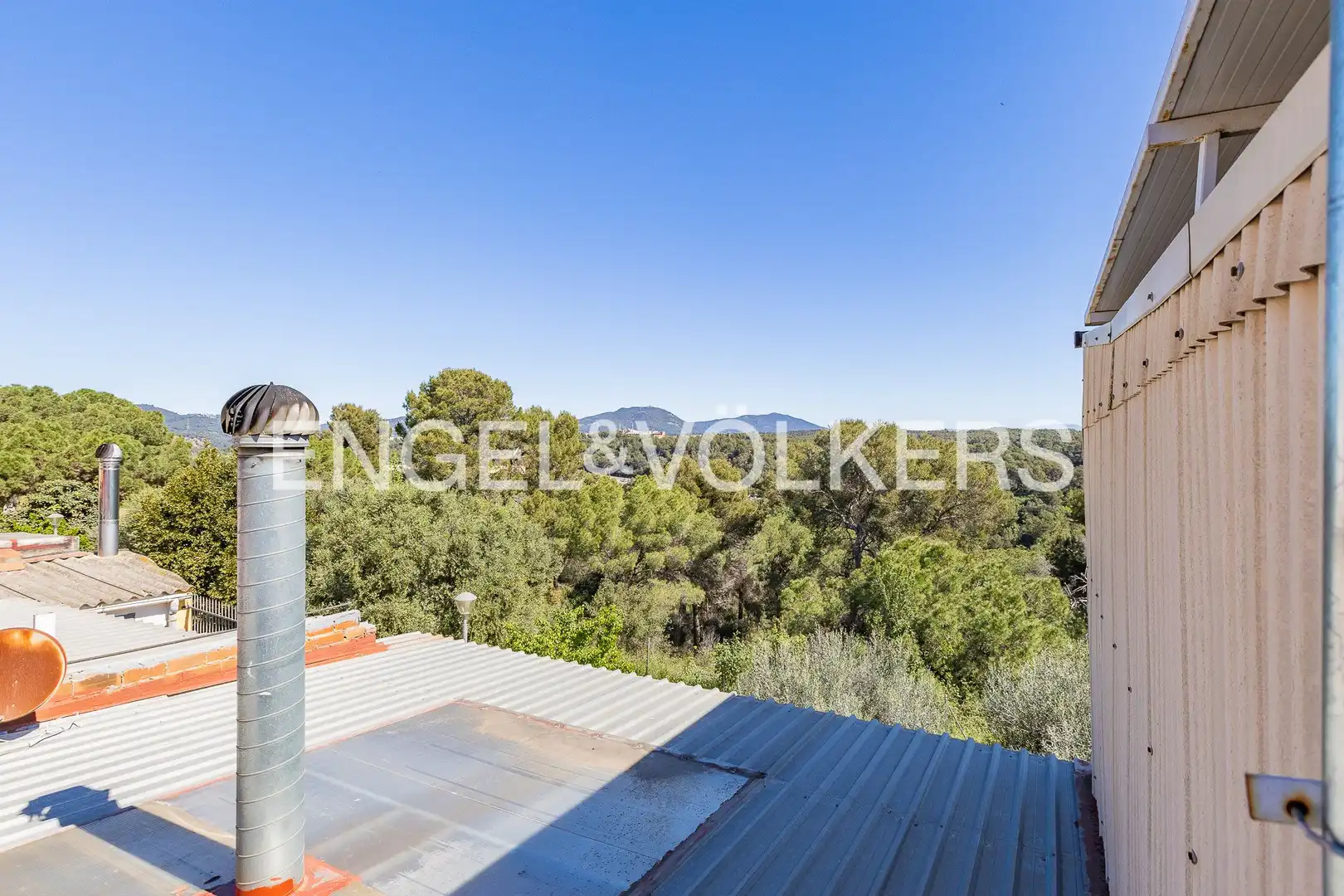 Vista exterior de Casa o chalet en venta en Sabadell con Calefacción