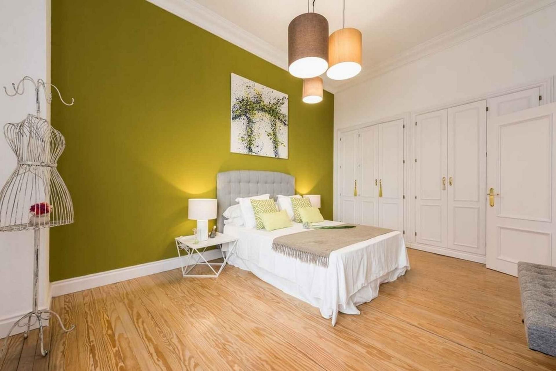 Habitación de Apartamento de alquiler en Badalona con Aire acondicionado, Jardín privado y Terraza