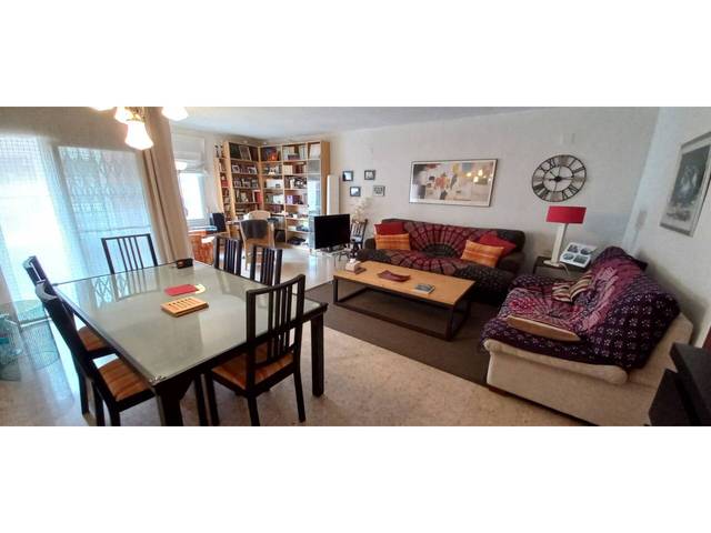 Piso en Venta en Calle Pedro de Valencia en L'Illa Perduda