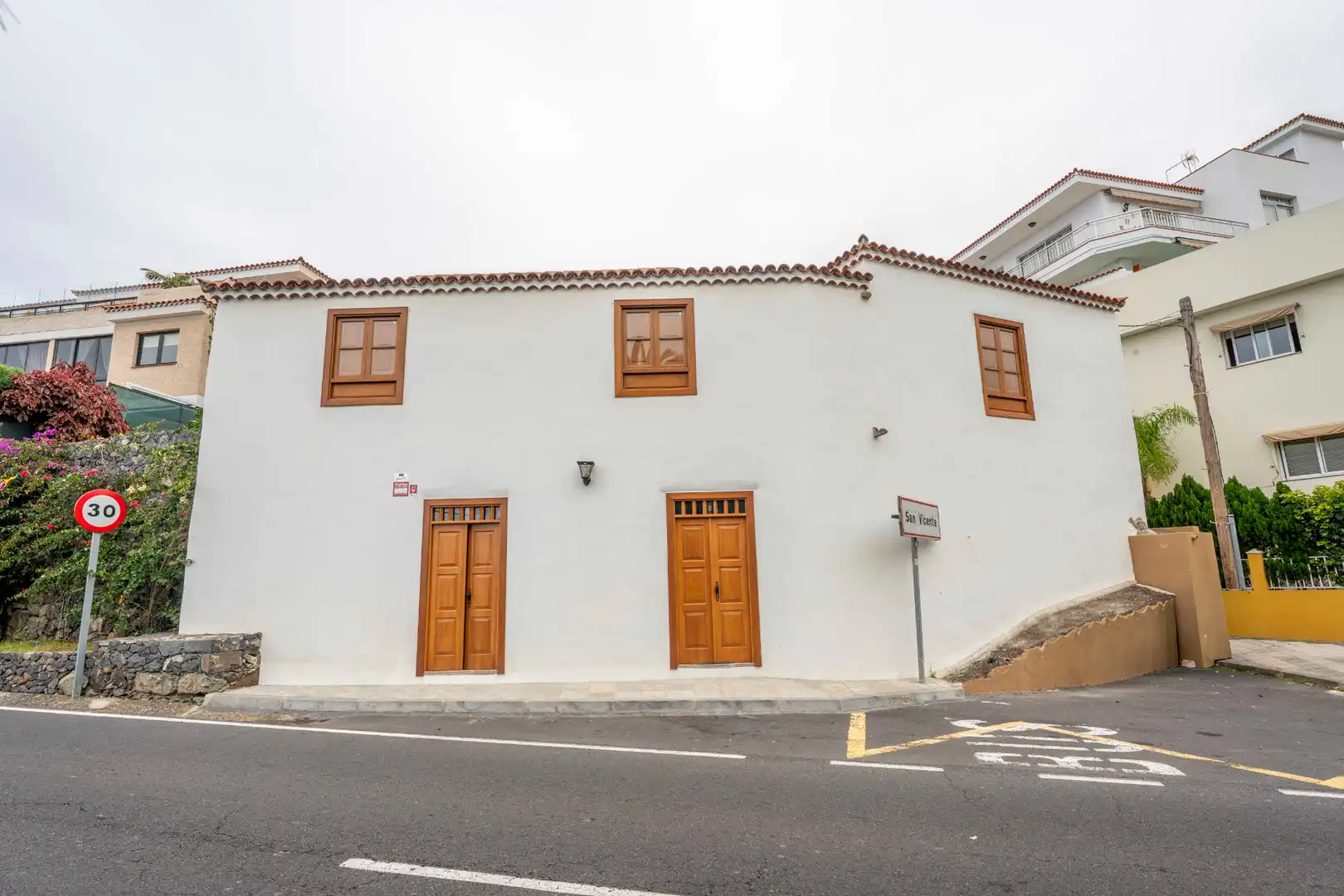 Vista exterior de Finca rústica en venda en Los Realejos amb Parquet, Terrassa i Balcó