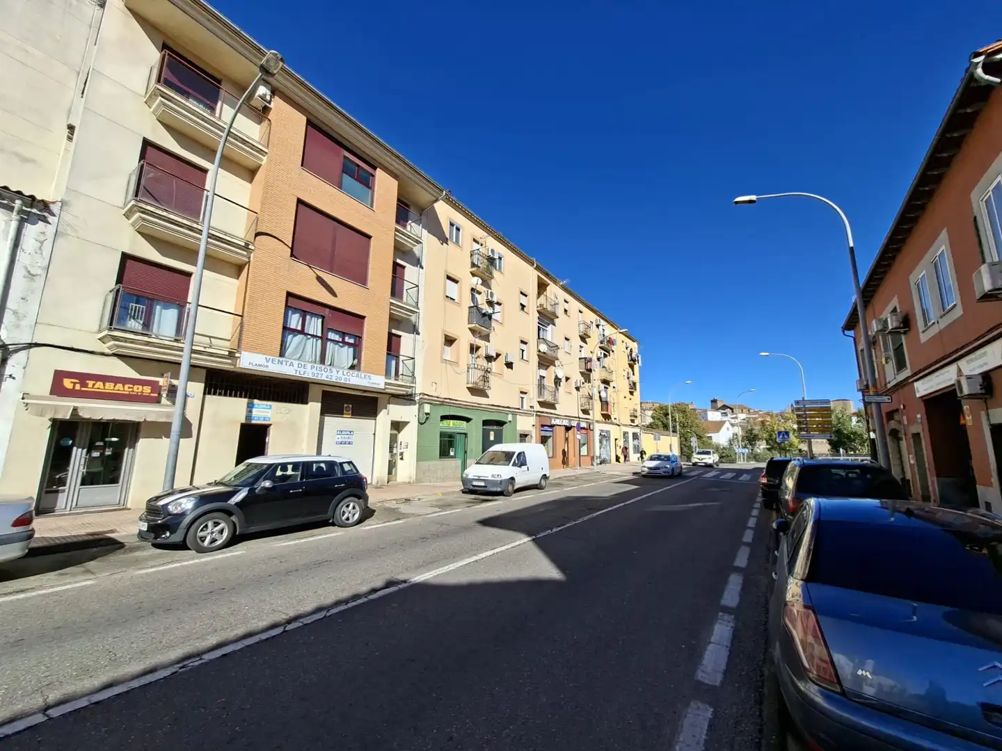 Außenansicht von Geschaftsraum zur Miete in Plasencia