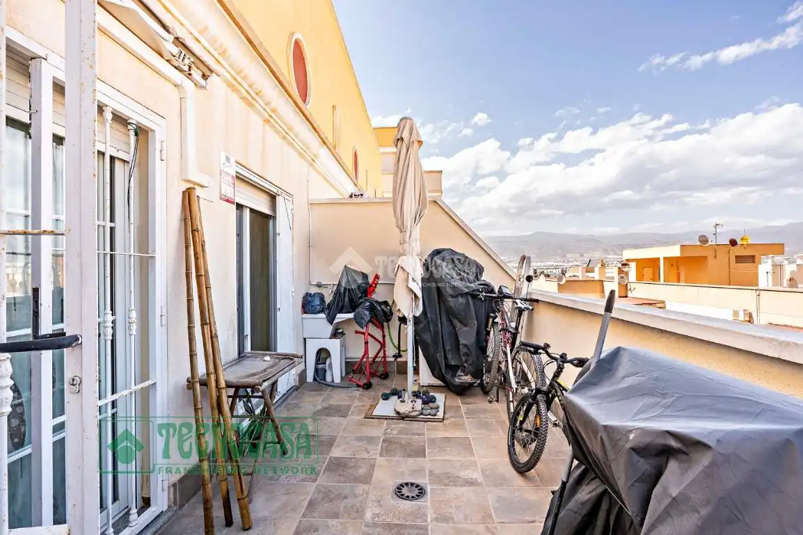 Terraza de Piso en venta en Roquetas de Mar