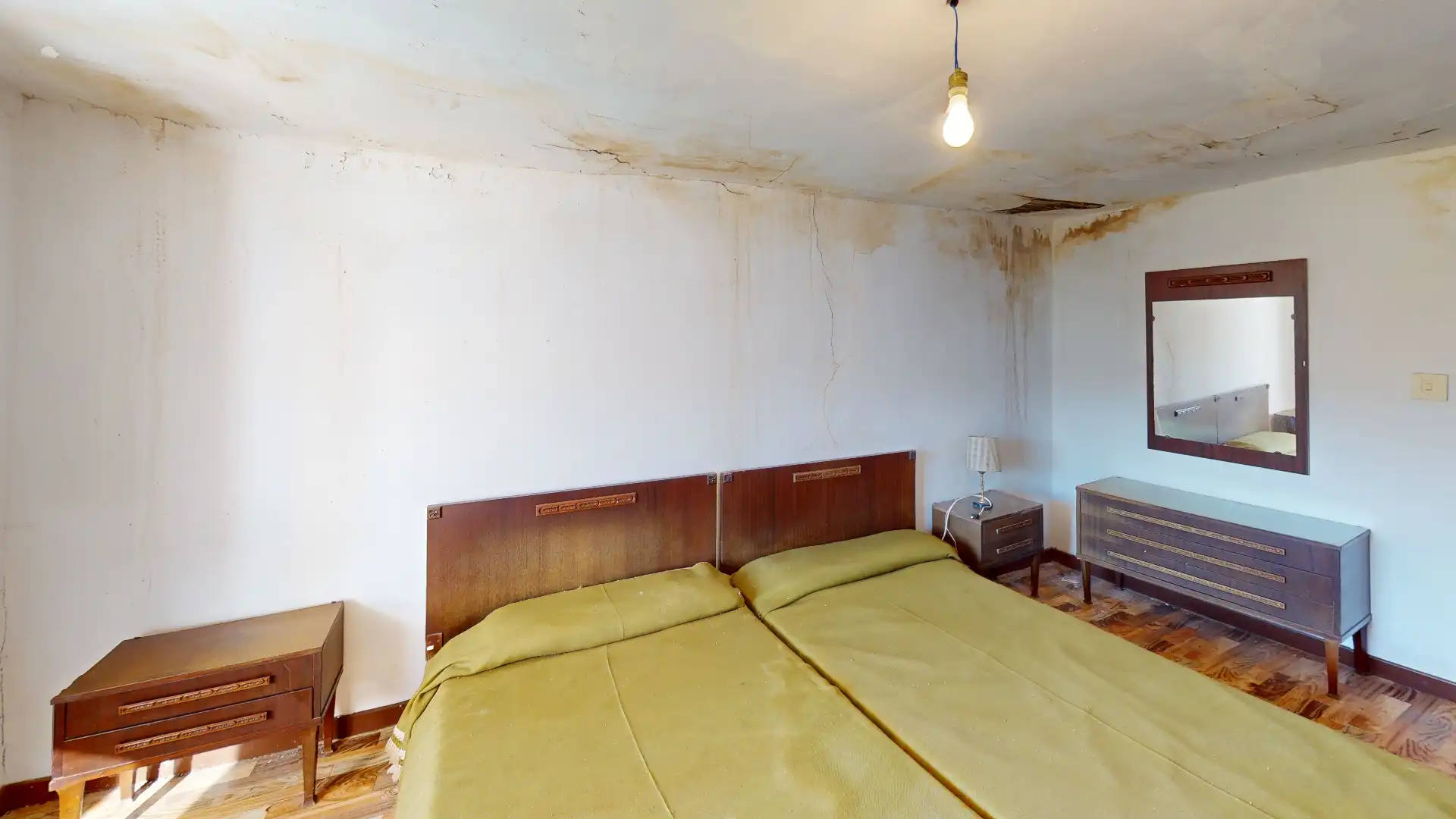 Habitación de Casa adosada en venta en Zegama con Jardín privado y Amueblado