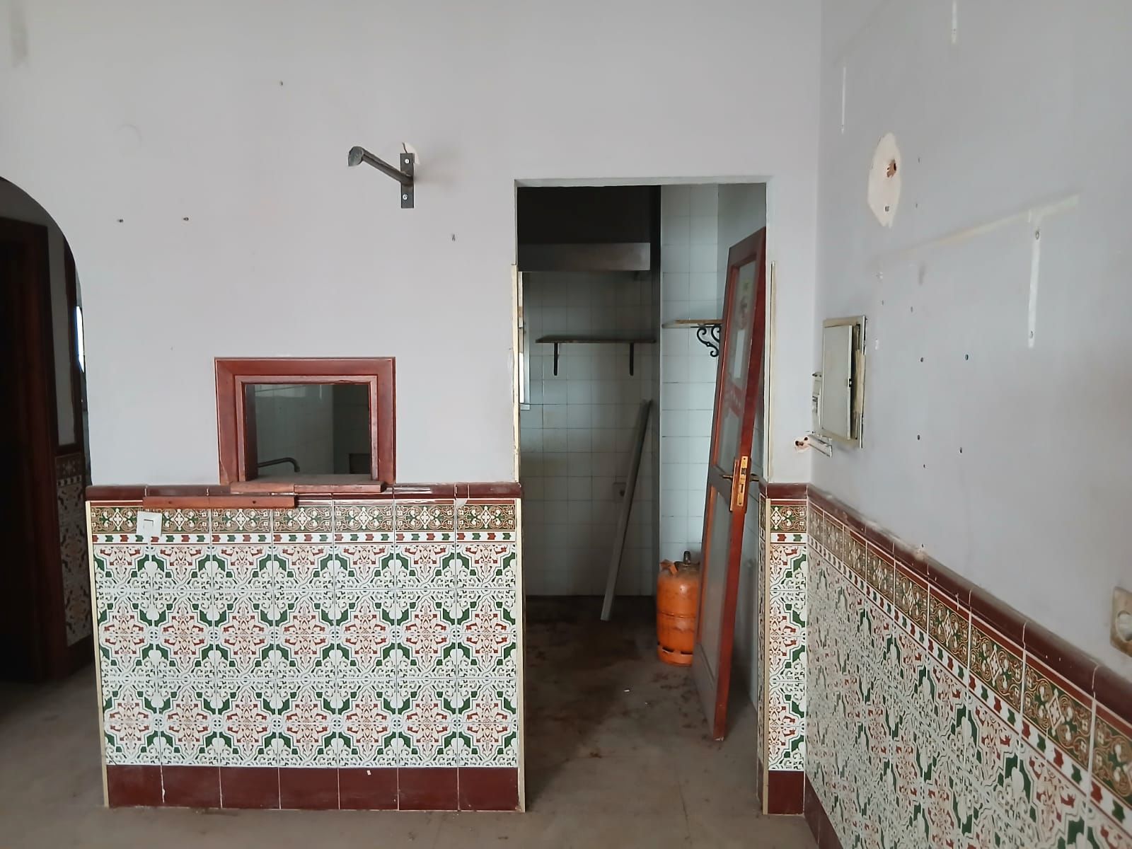 Premises for sale in Marbella  with Terrace