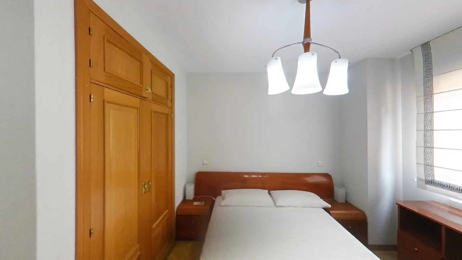 Flat for rent in Calle de Rafael Bergamín, San Juan Bautista