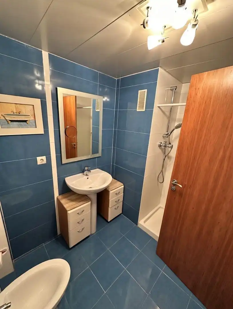 Badezimmer von Wohnungen zum Verkauf in Valencia mit Klimaanlage, Privatgarten und Terrasse