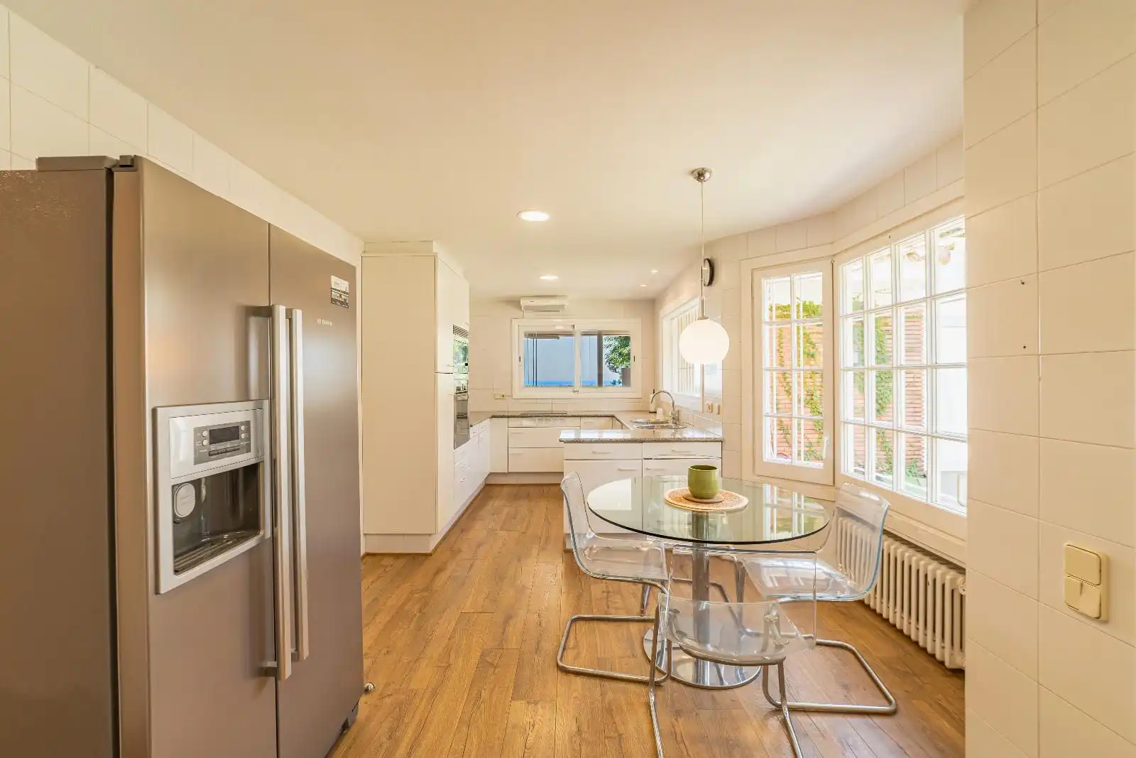 Cocina de Casa o chalet en venta en Sant Vicenç de Montalt con Aire acondicionado, Calefacción y Jardín privado