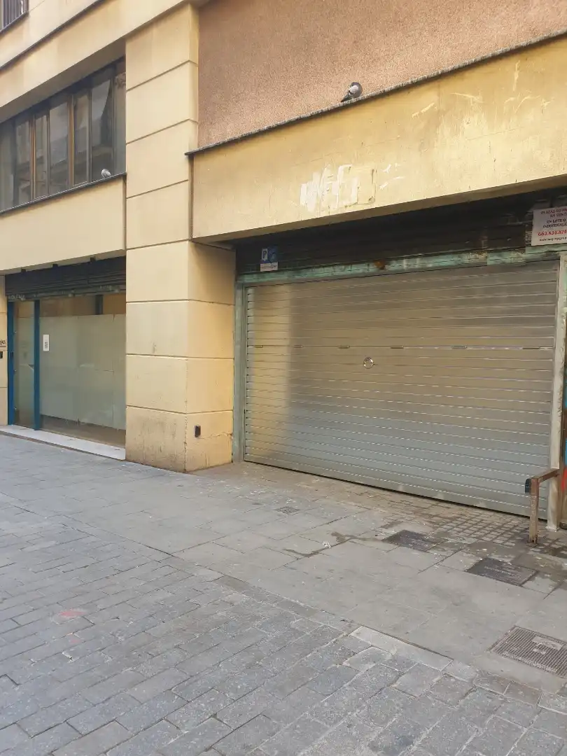 Individuel avec ascenseur à vendre à Carrer de la Lluna 11, imagen 27