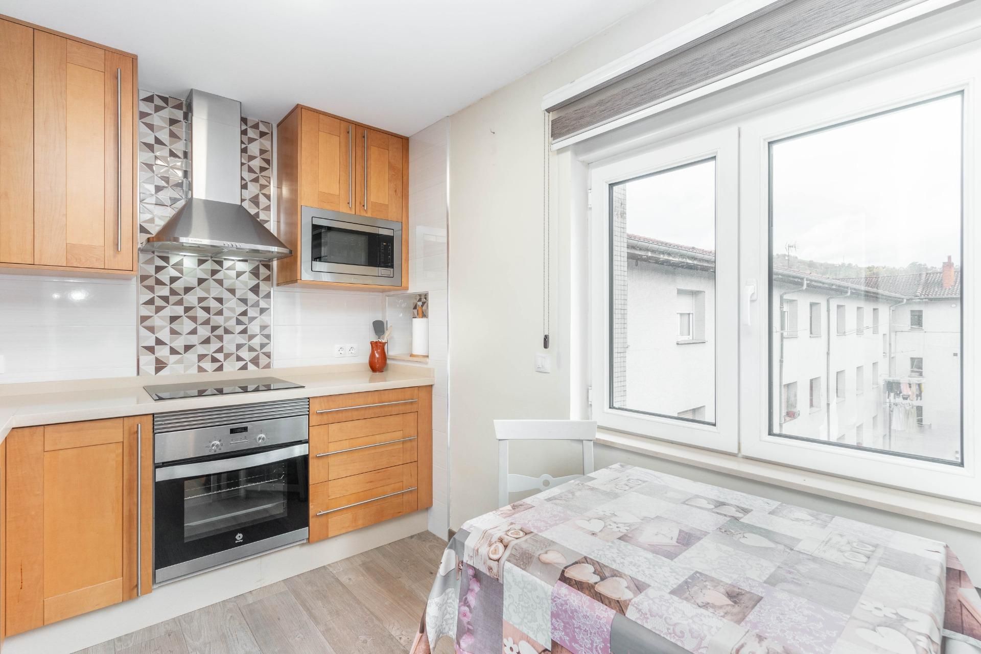 Cocina de Apartamento en venta en San Martín del Rey Aurelio con Calefacción, Parquet y Trastero