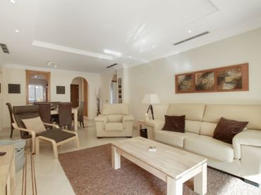 Apartament amb piscina en venda a Calle los Granados