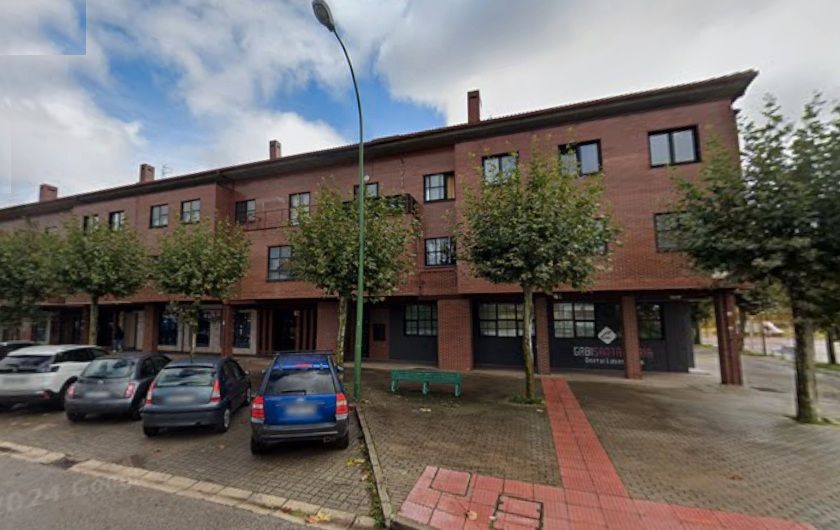 Vista exterior de Dúplex en venda en Burgos Capital amb Calefacció, Parquet i Terrassa